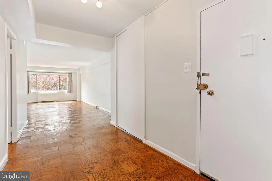 4201 Cathedral Ave Nw #215w, Washington, DC 20016 - #3