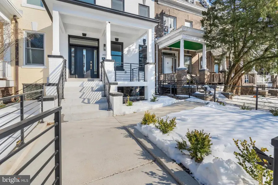 3009 13th St Nw #1, Washington, DC 20009 - #2