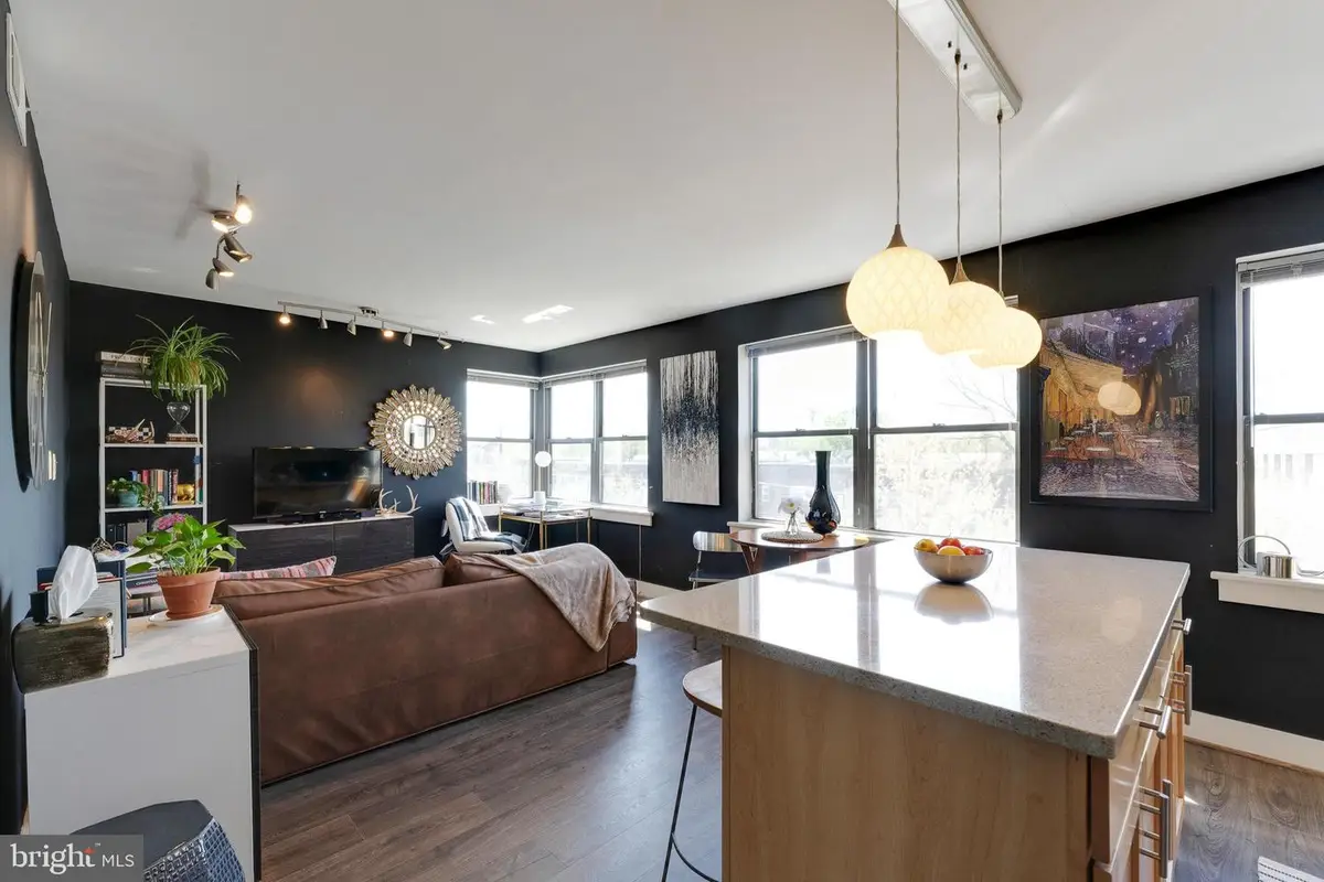 212 Oakwood St Se #322, Washington, DC 20032 - #1