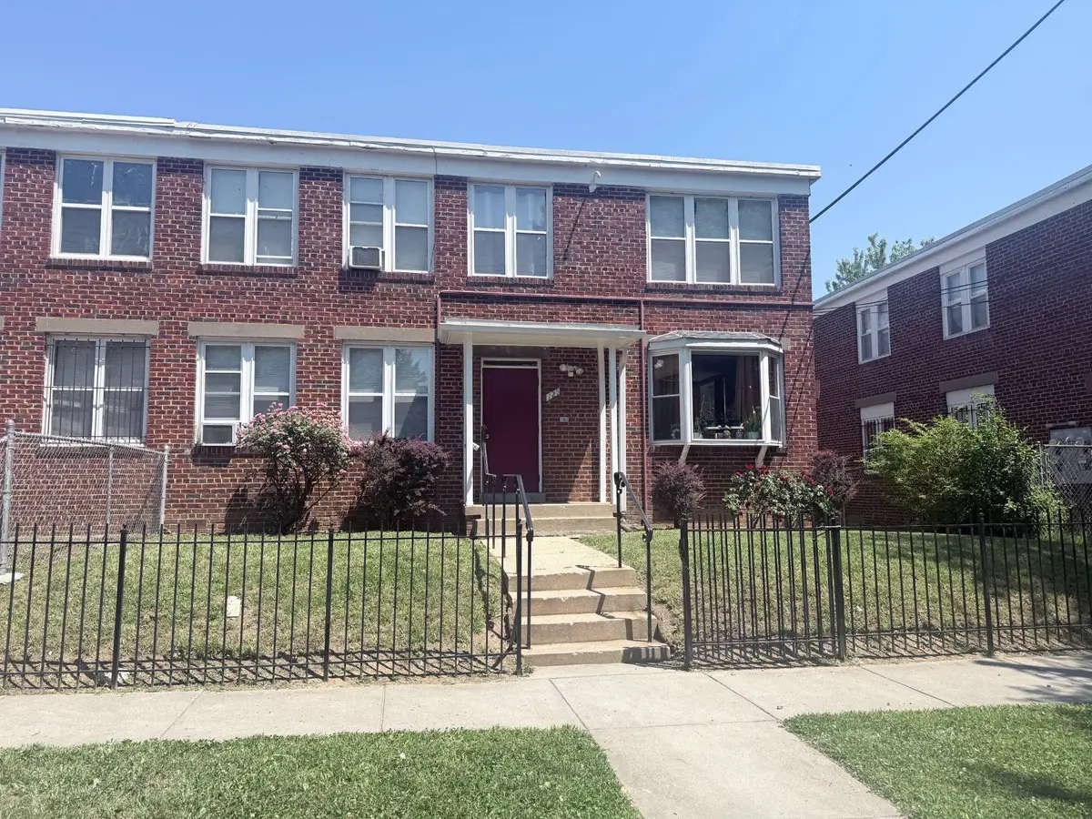125 Galveston Pl Sw, Washington, DC 20032 - #1