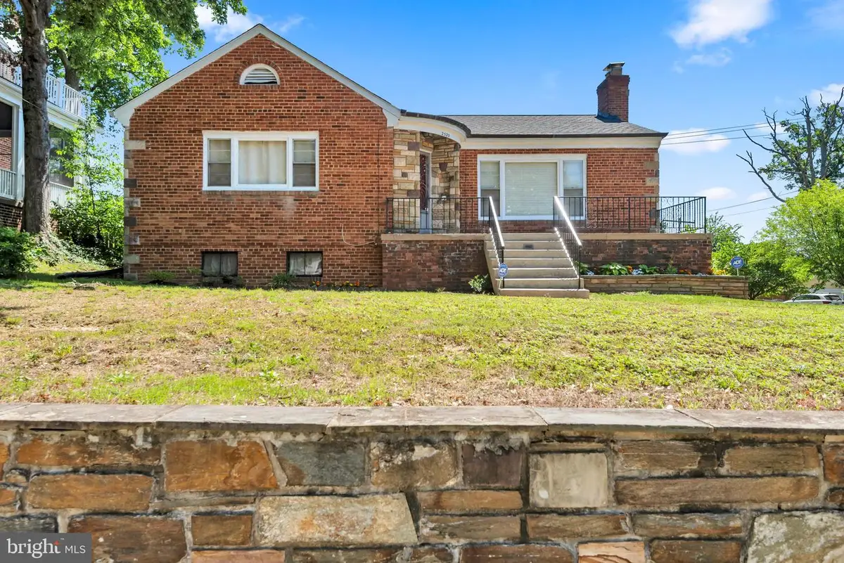 2520 32nd St Se, Washington, DC 20020 - #1