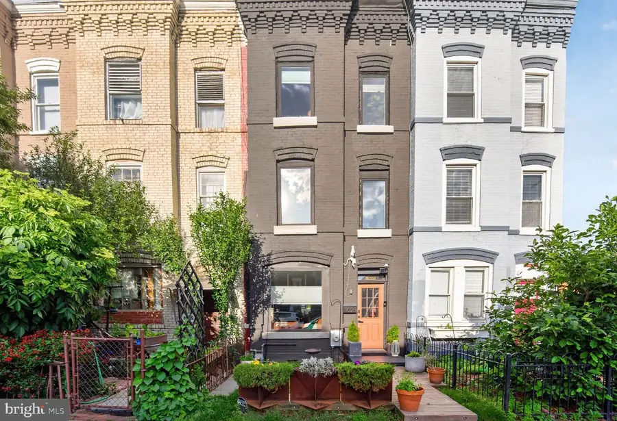 1023 6th St Ne, Washington, DC 20002 - #2