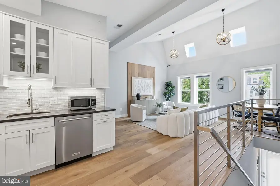 1117 Allison St Nw #3, Washington, DC 20011 - #3