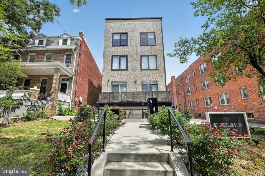 1307 Longfellow St Nw #8, Washington, DC 20011 - #2