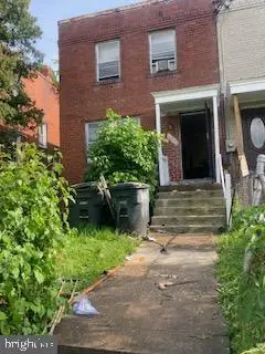 4623 Hillside Rd Se, Washington, DC 20019 - #1