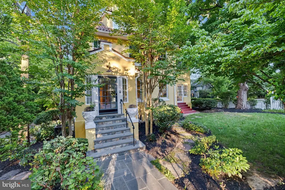 5201 38th St Nw, Washington, DC 20015 - #1