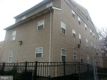 612 Eastern Ave Ne #104, Washington, DC 20019 - #1