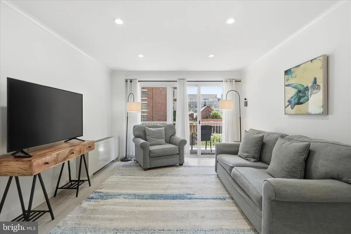 730 24th St Nw #309, Washington, DC 20037 - #1