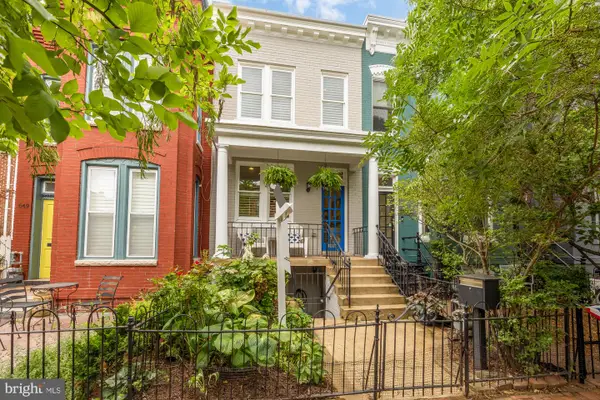647 A St Se, WASHINGTON, DC 20003