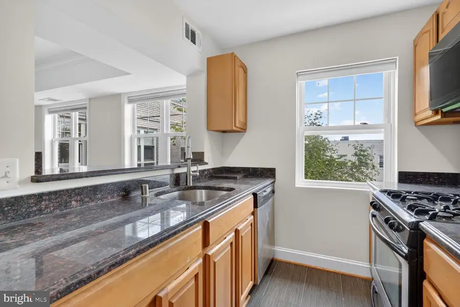 3868 9th St Se #301, Washington, DC 20032 - #3
