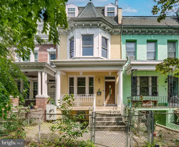 1371 Monroe St Nw, WASHINGTON, DC 20010