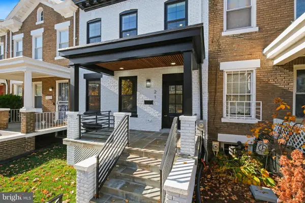 21 16th St Se, WASHINGTON, DC 20003