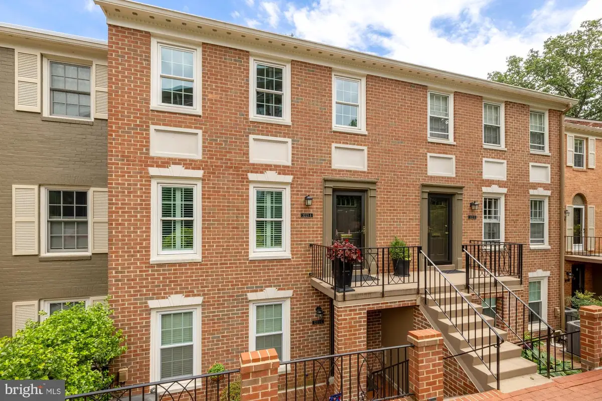 3223 Sutton Pl Nw #a, Washington, DC 20016 - #1