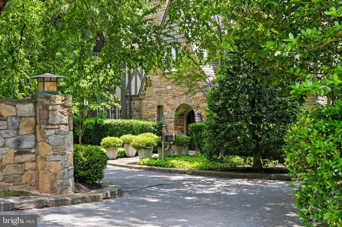 2931 Foxhall Rd Nw, Washington, DC 20016 - #1