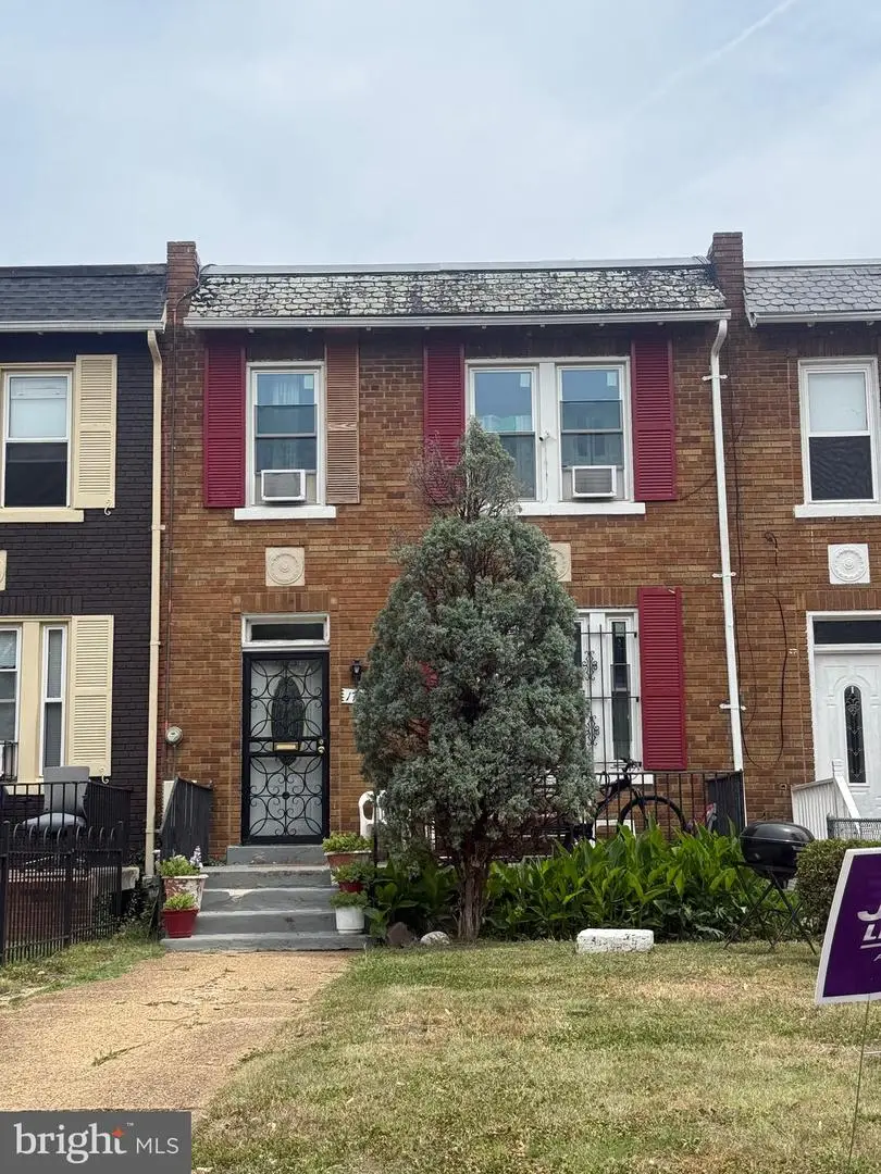 1738 Massachusetts Ave Se, Washington, DC 20003 - #1