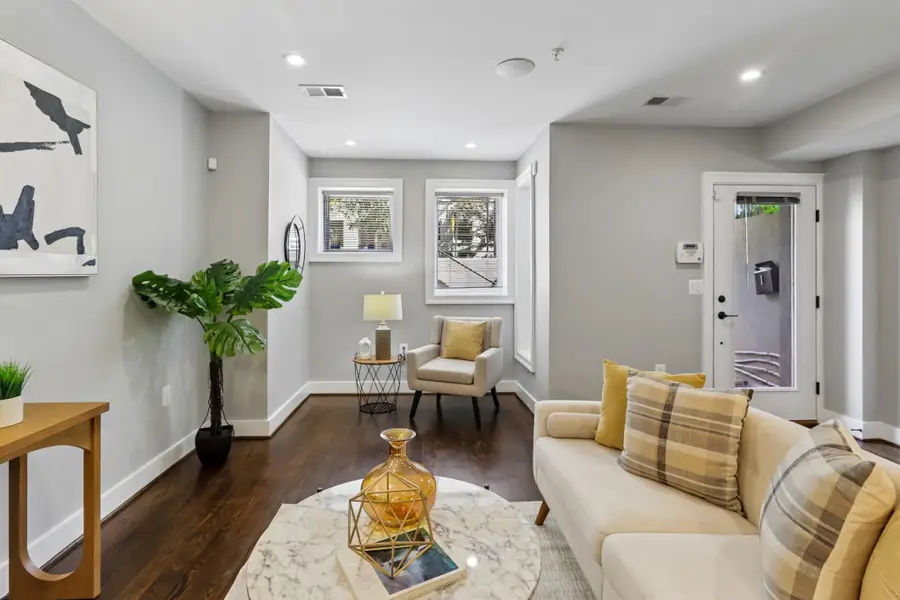 1311 K St Se #1, Washington, DC 20003 - #2