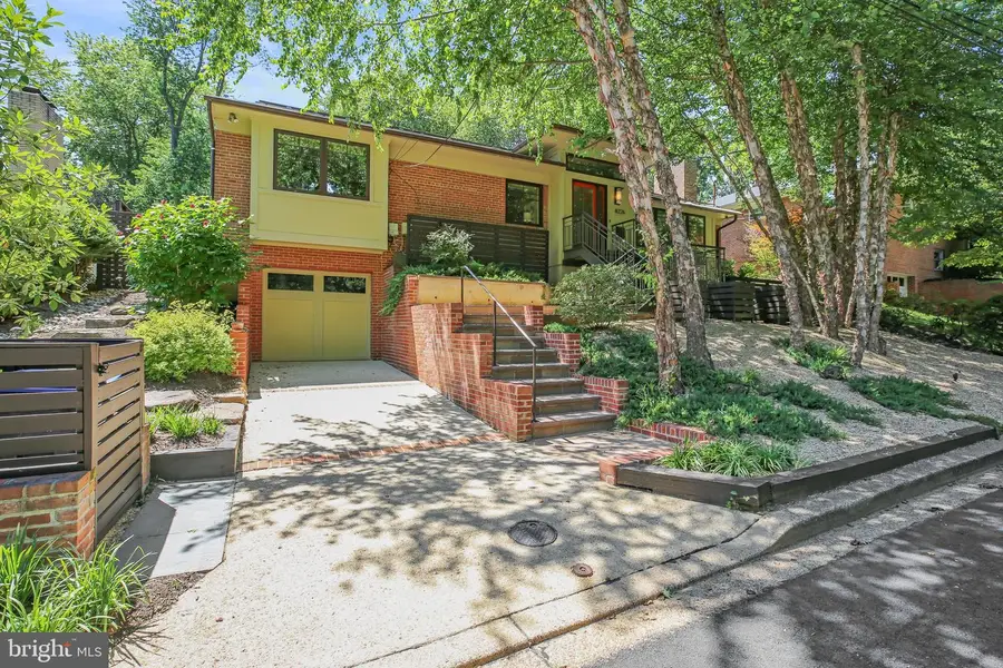8226 West Beach Dr Nw, Washington, DC 20012 - #2