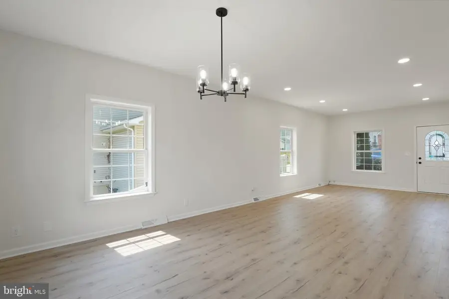 1992 Retta Gilliam Ct Se, Washington, DC 20020 - #2