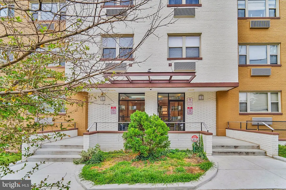 738 Longfellow St Nw #206, Washington, DC 20011 - #1