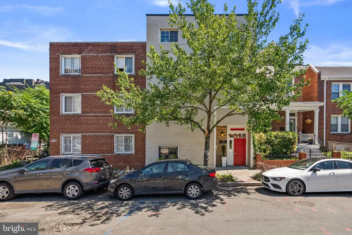 718 Park Rd Nw #1, Washington, DC 20010 - #1