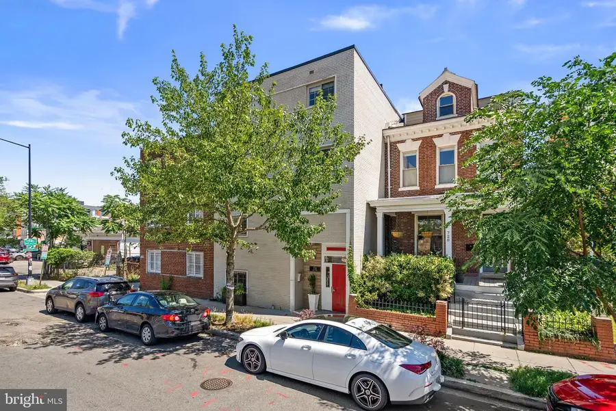 718 Park Rd Nw #1, Washington, DC 20010 - #2