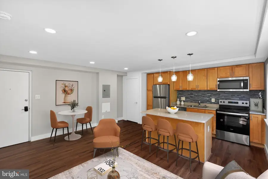 212 Oakwood St Se #213, Washington, DC 20032 - #3