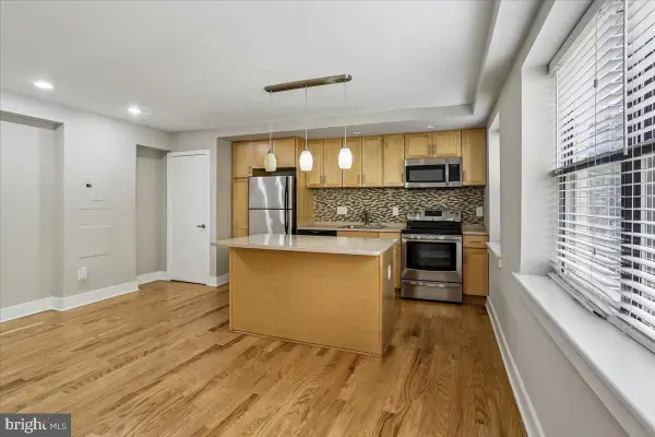 212-212 Oakwood St Se #113, WASHINGTON, DC 20032