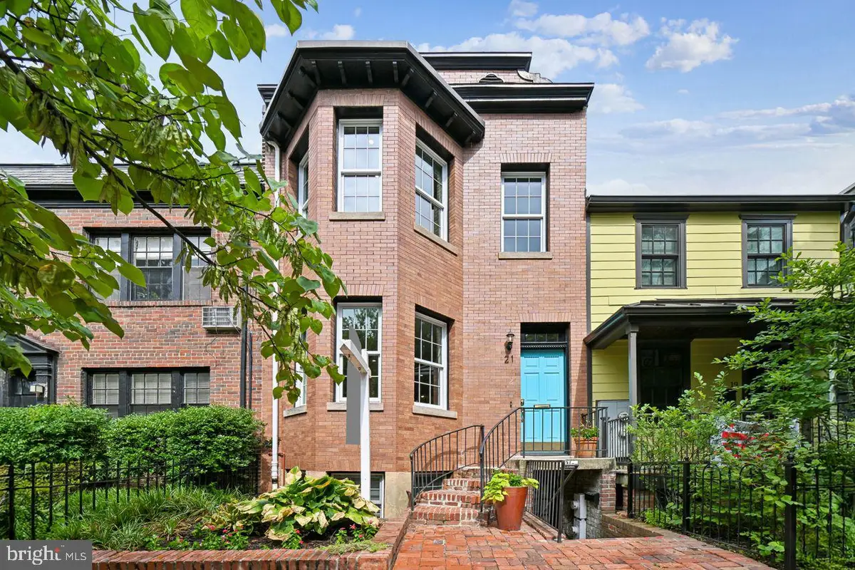 21 4th St Ne, Washington, DC 20002 - #1