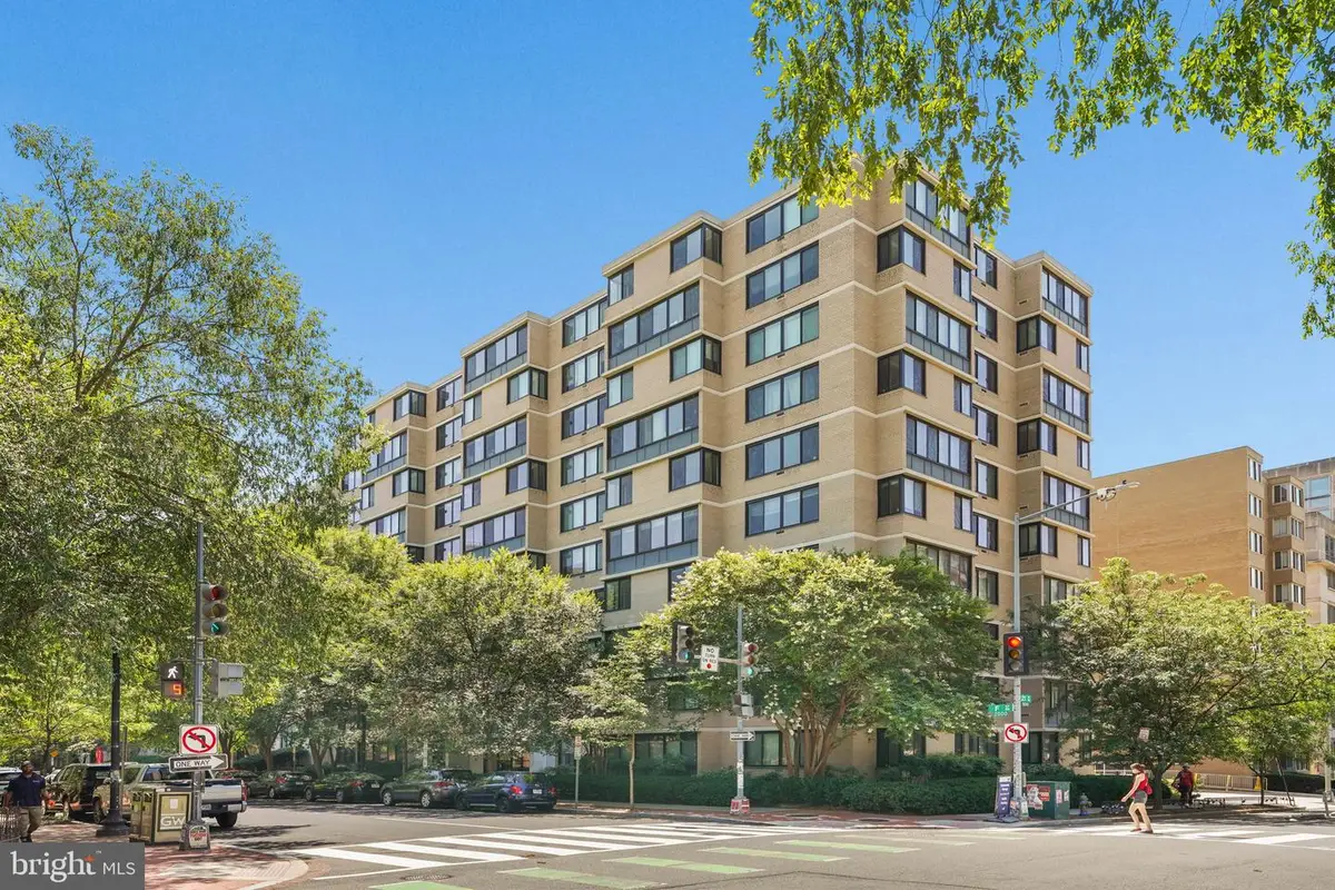 2030 F St Nw #206, Washington, DC 20006 - #1
