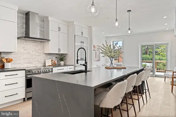 131 11th St Ne #ph, WASHINGTON, DC 20002