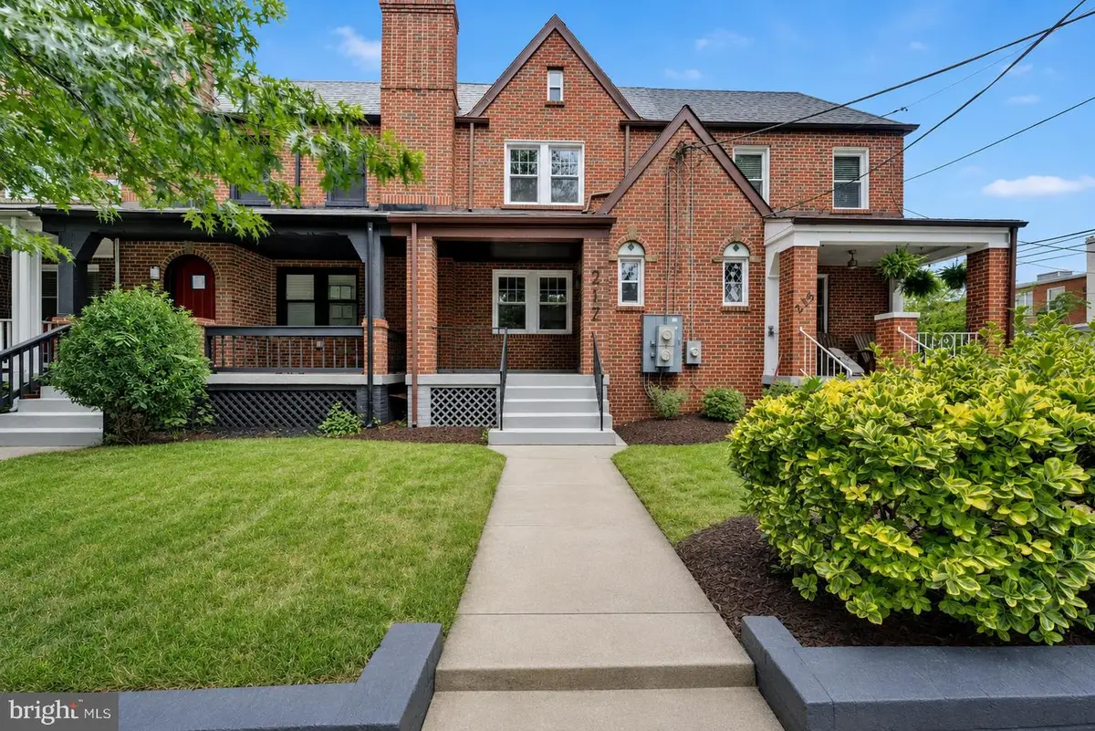 217 Jefferson St Nw, Washington, DC 20011 - #1