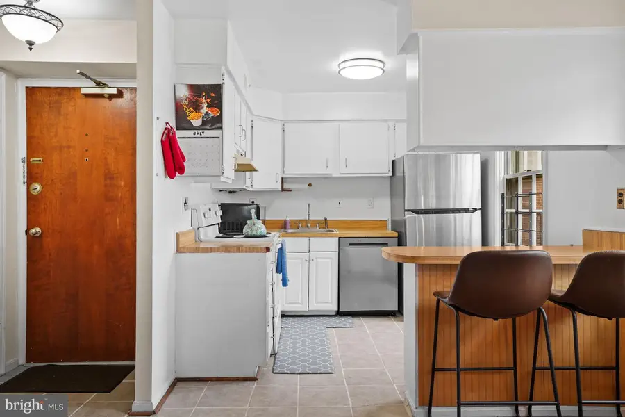 3800 W St Se #102, Washington, DC 20020 - #2