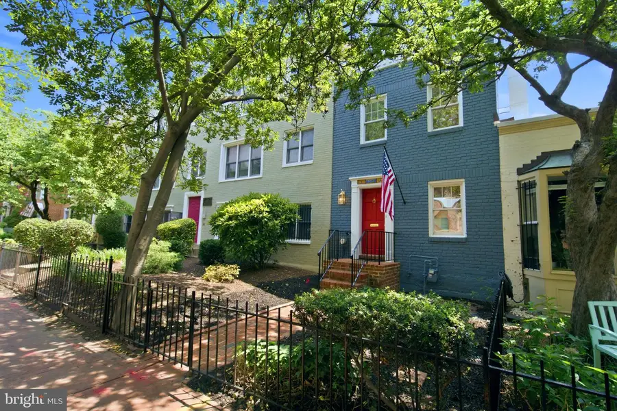 756 9th St Se, Washington, DC 20003 - #2