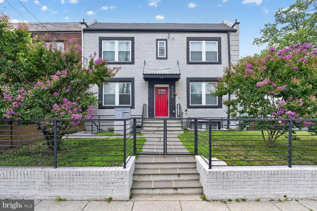 200 Hamilton St Nw #6, Washington, DC 20011 - #1