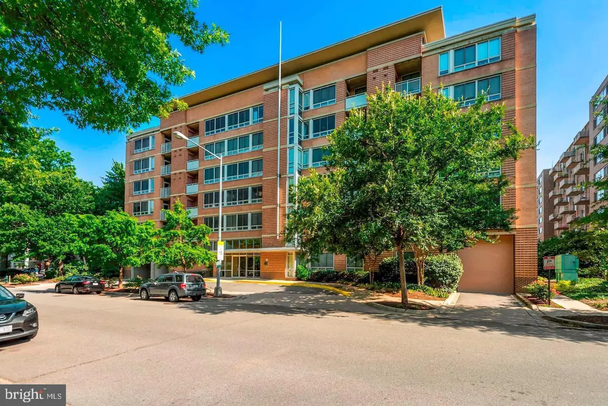 350 G St Sw #n320, Washington, DC 20024 - #1