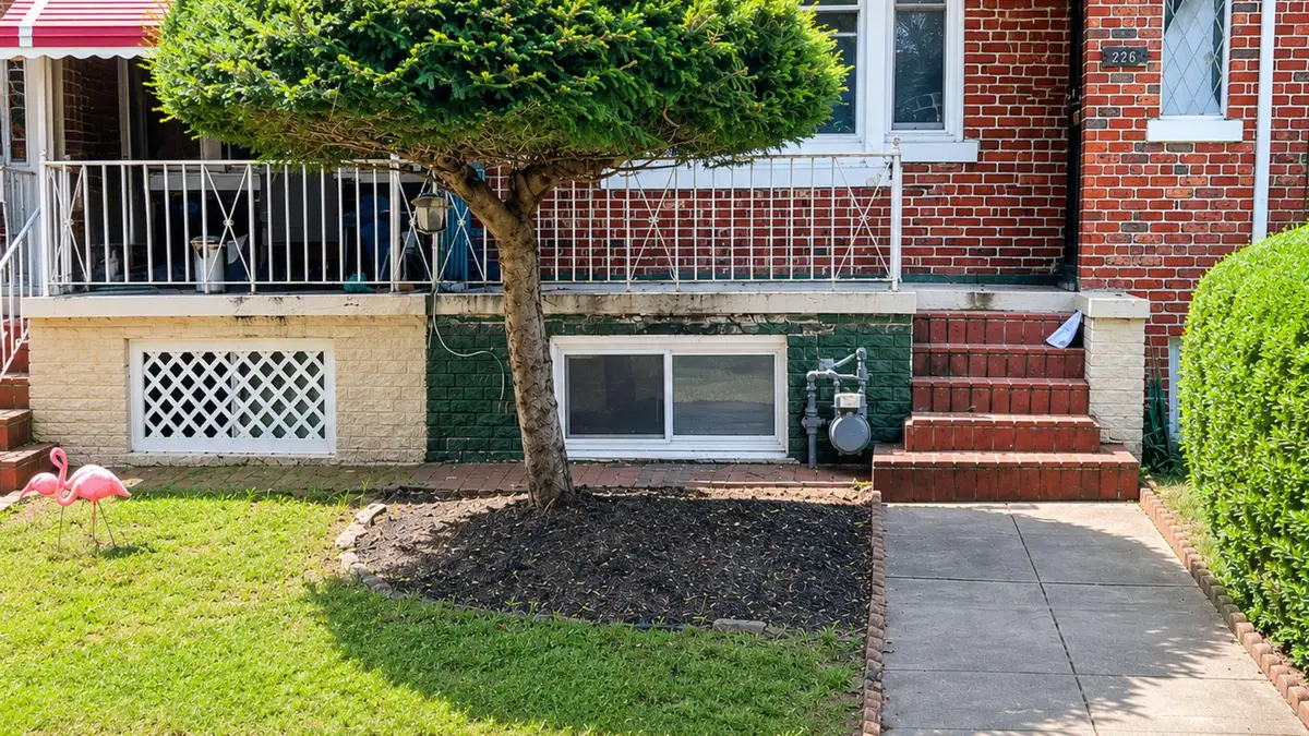 228 Jefferson St Nw, Washington, DC 20011 - #1