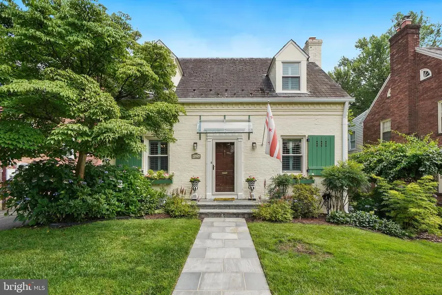 2824 Mckinley Pl Nw, Washington, DC 20015 - #2