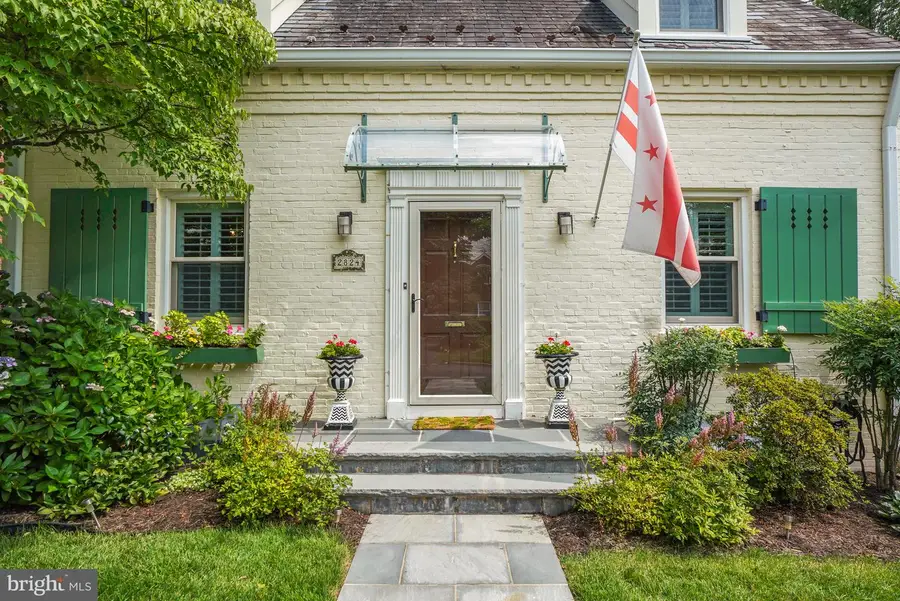 2824 Mckinley Pl Nw, Washington, DC 20015 - #3
