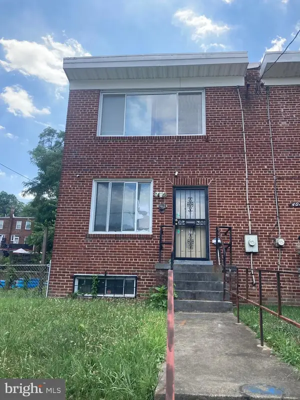 4013 Clay Pl Ne, WASHINGTON, DC 20019