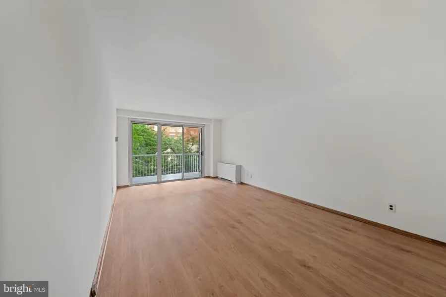 730 24th St Nw #206, Washington, DC 20037 - #2