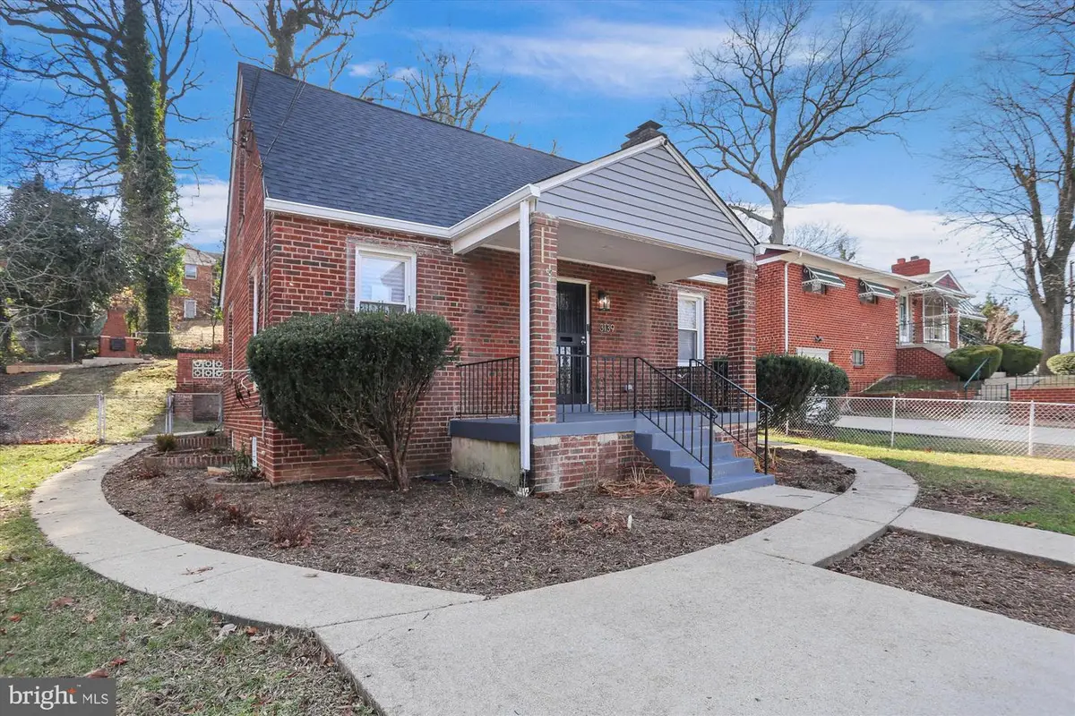 3139 M St Se, Washington, DC 20019 - #1