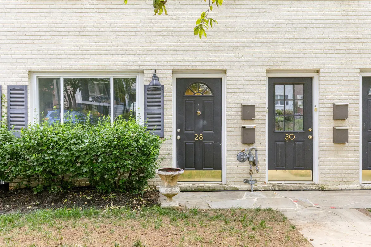 28 17th St Se, Washington, DC 20003 - #1