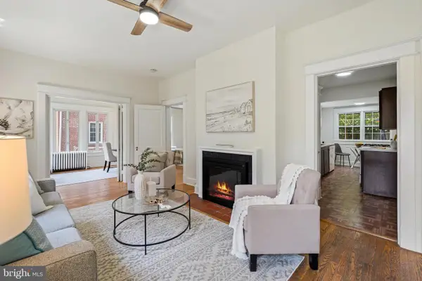 4323 Fessenden St Nw, WASHINGTON, DC 20016