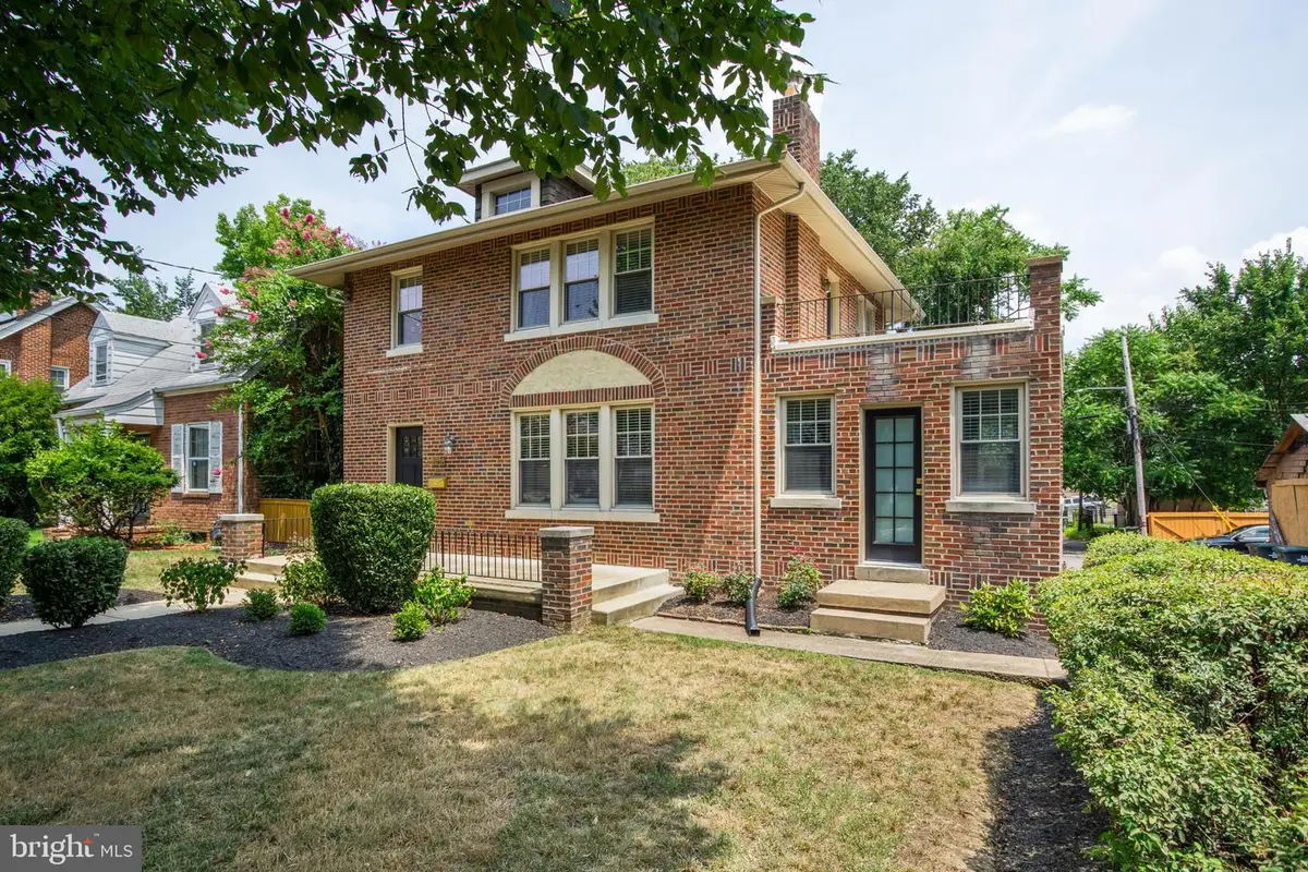 2218 32nd St Se, Washington, DC 20020 - #1
