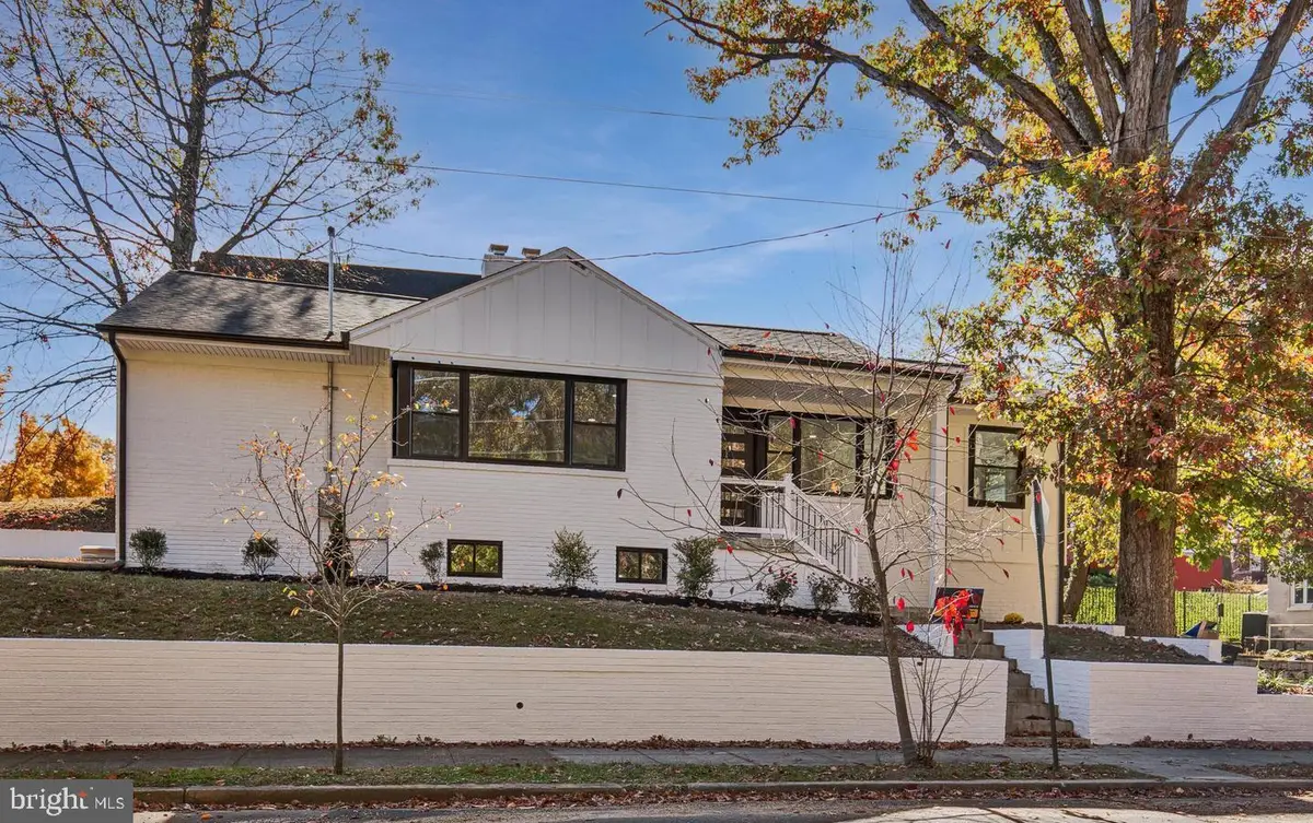 3127 Park Dr Se, Washington, DC 20020 - #1