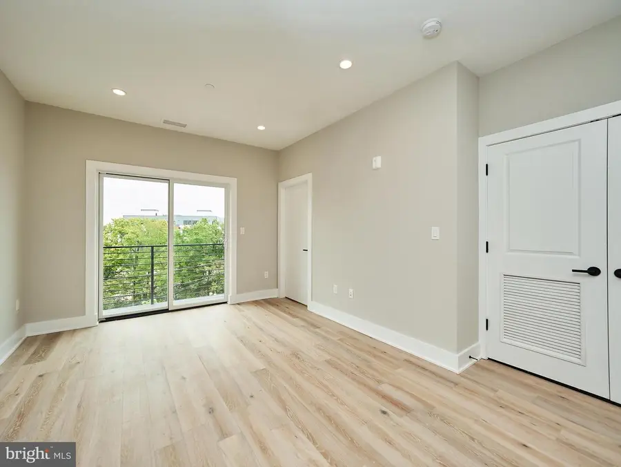 1016 17th Pl Ne #203, Washington, DC 20002 - #3