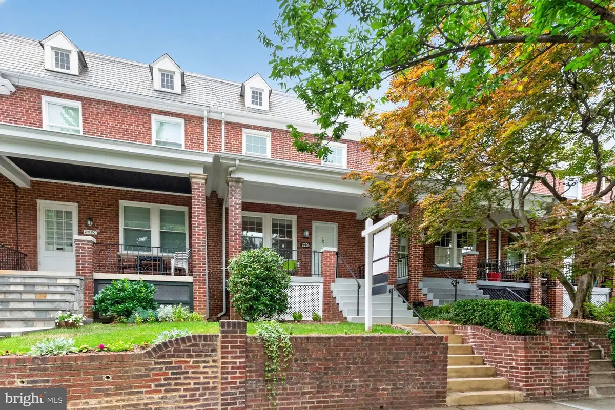 2226 39th Pl Nw, Washington, DC 20007 - #1