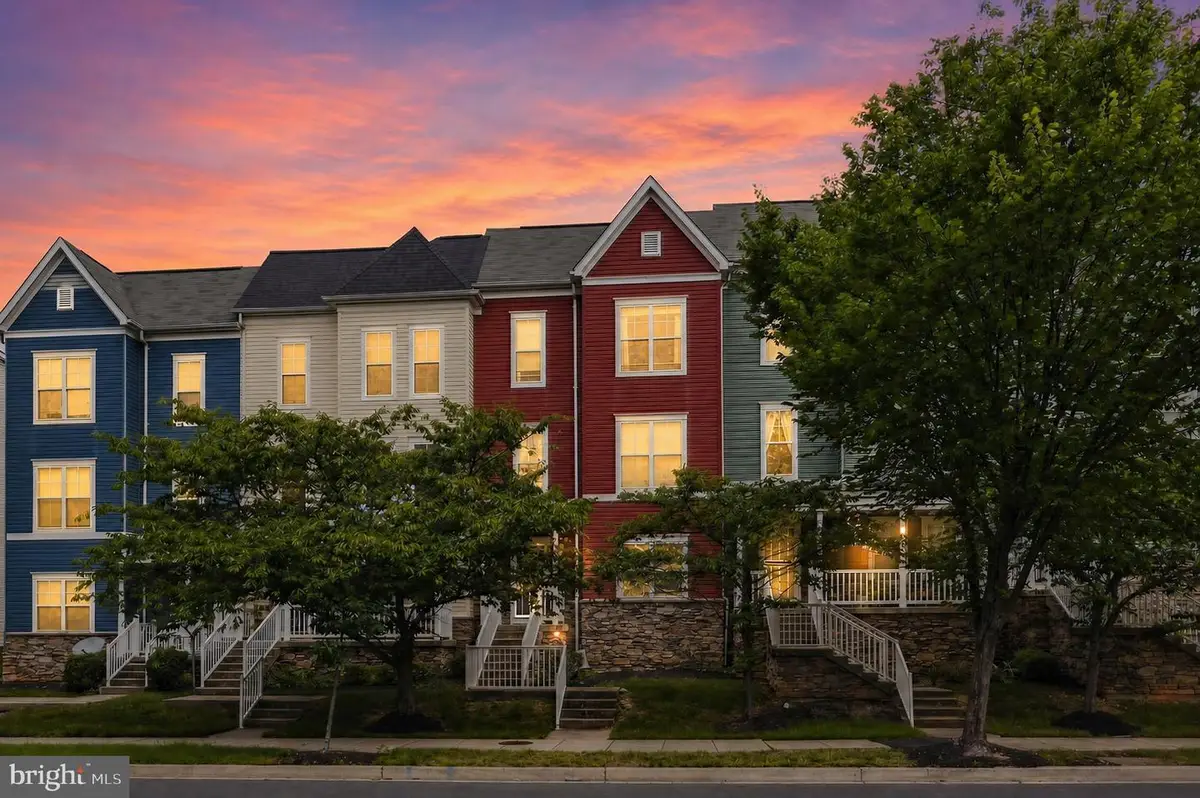 5064 G St Se, Washington, DC 20019 - #1