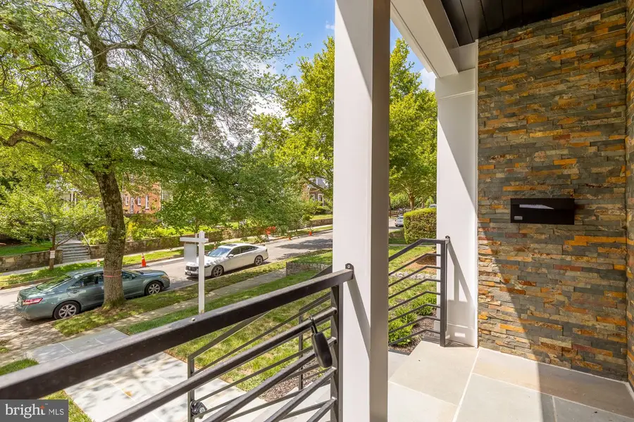 1507 Underwood St Nw, Washington, DC 20012 - #3