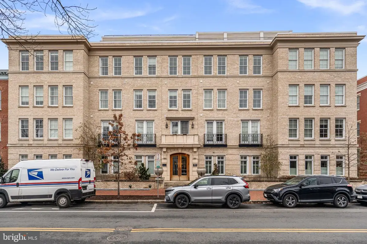 300 8th St Ne #102, Washington, DC 20002 - #1